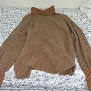 Oversized turtle neck